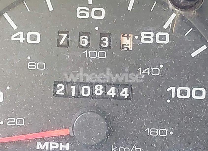 Photo 12 of 2003 Ford Taurus SE (VIN 1FAFP53UX3A132852)