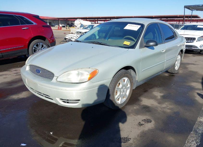 Photo 2 of 2005 Ford Taurus SE (VIN 1FAFP53UX5A227754)