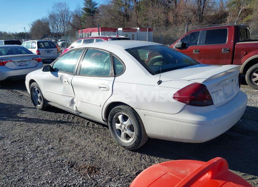 Photo 3 of 2005 Ford Taurus SE (VIN 1FAFP53UX5A290398)