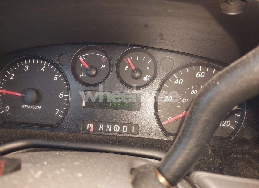 Photo 7 of 2005 Ford Taurus SE (VIN 1FAFP53UX5A290398)