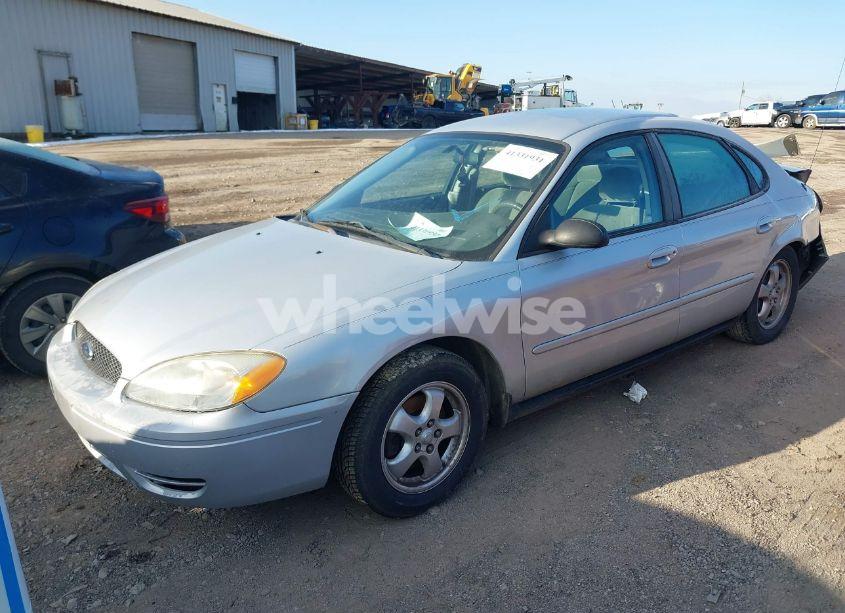 Photo 2 of 2006 Ford Taurus SE (VIN 1FAFP53UX6A190304)