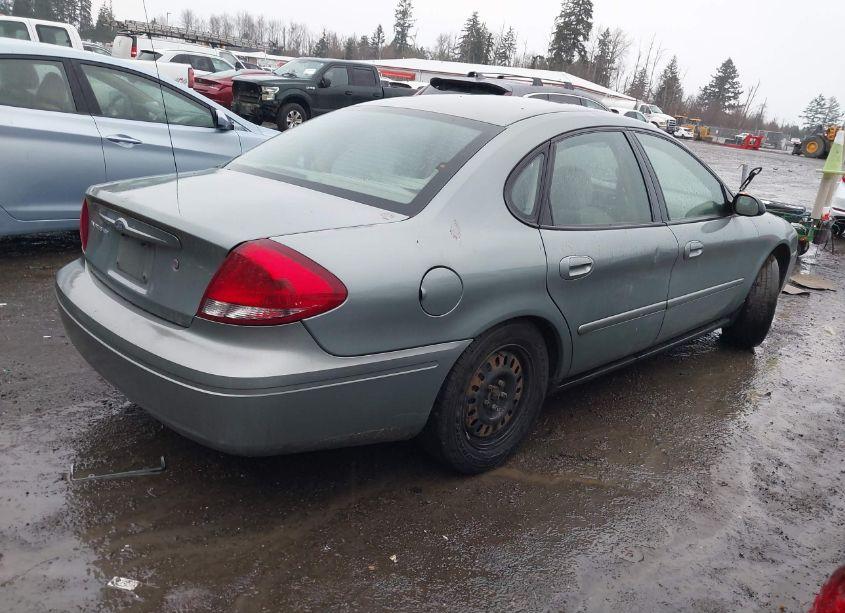 Photo 4 of 2006 Ford Taurus SE (VIN 1FAFP53UX6A194501)