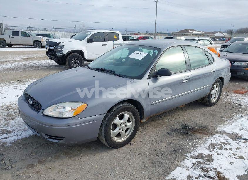 Photo 2 of 2006 Ford Taurus SE (VIN 1FAFP53UX6A260075)