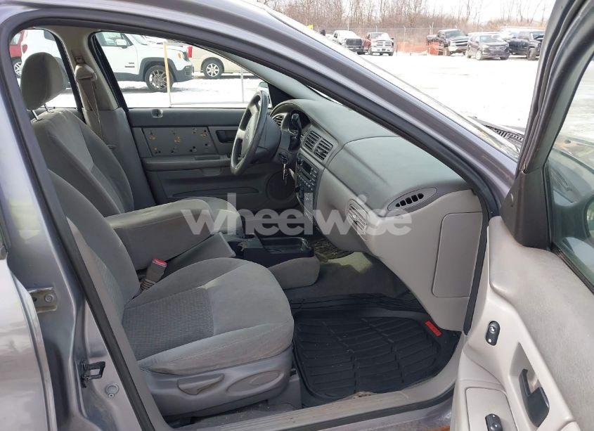 Photo 5 of 2006 Ford Taurus SE (VIN 1FAFP53UX6A260075)