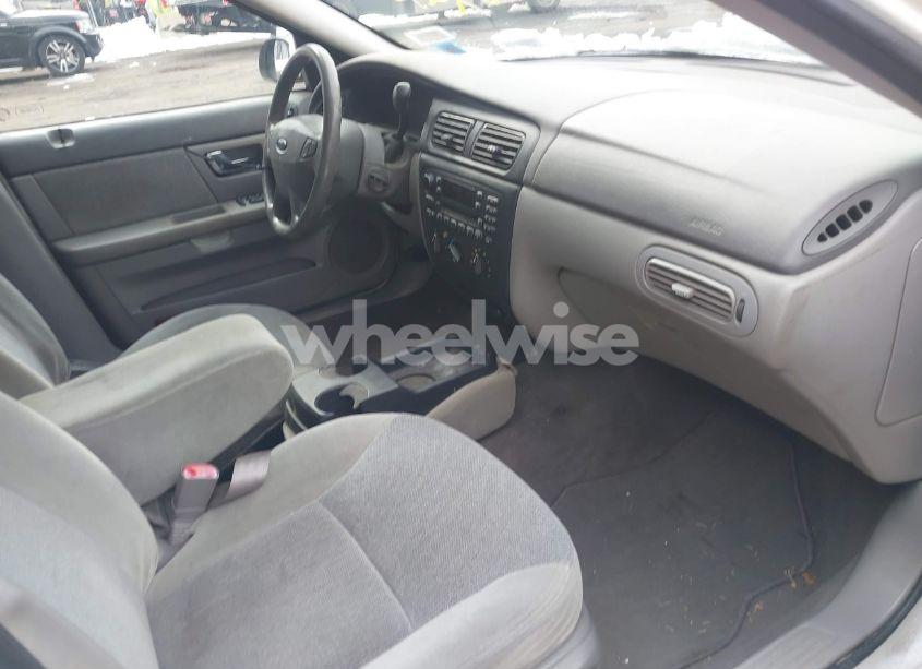 Photo 5 of 2001 Ford Taurus SES (VIN 1FAFP55221A245459)