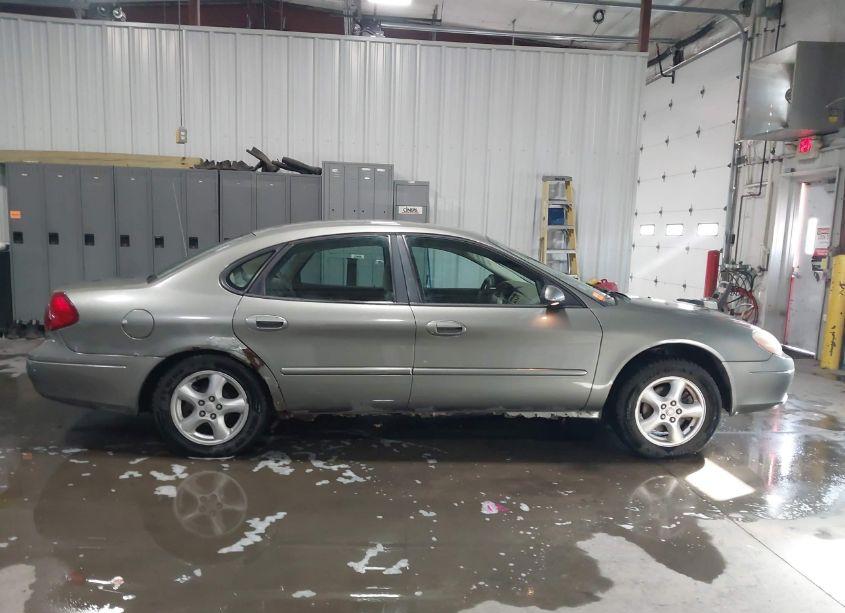 Photo 13 of 2003 Ford Taurus SES (VIN 1FAFP55223A229491)