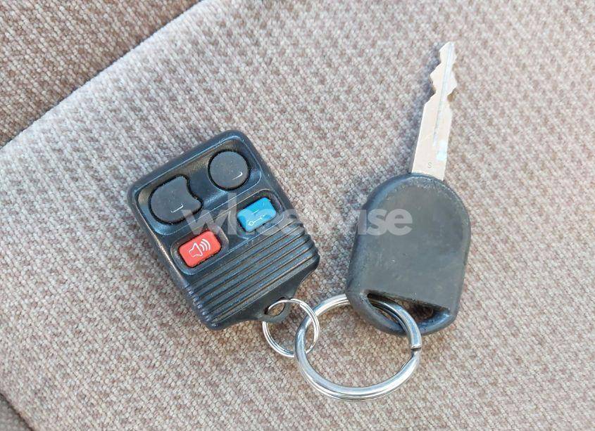 Photo 11 of 2001 Ford Taurus SES (VIN 1FAFP55231A243171)