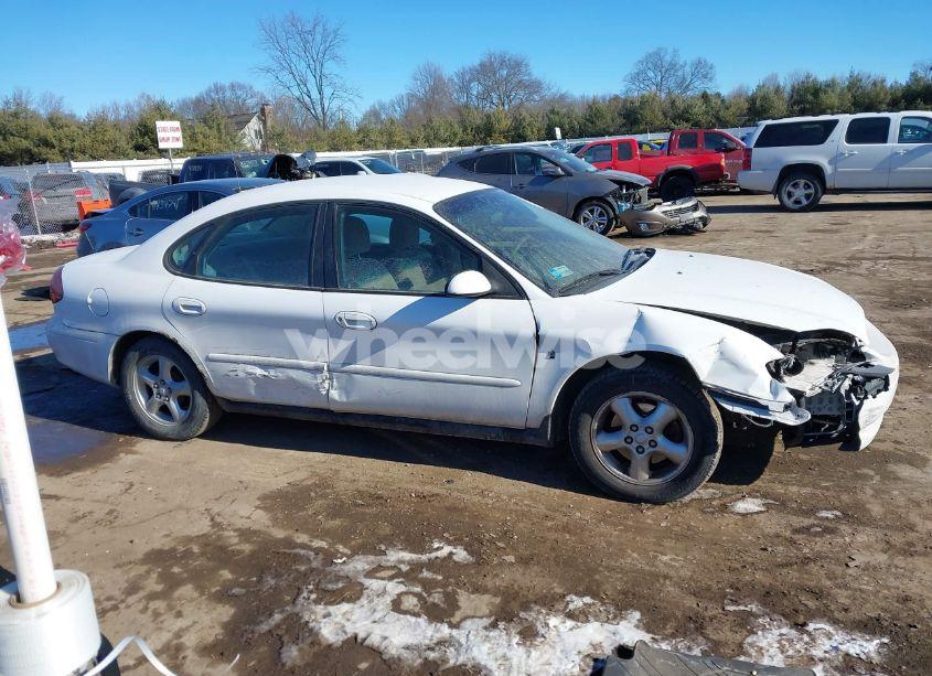 Photo 13 of 2001 Ford Taurus SES (VIN 1FAFP55231A243171)