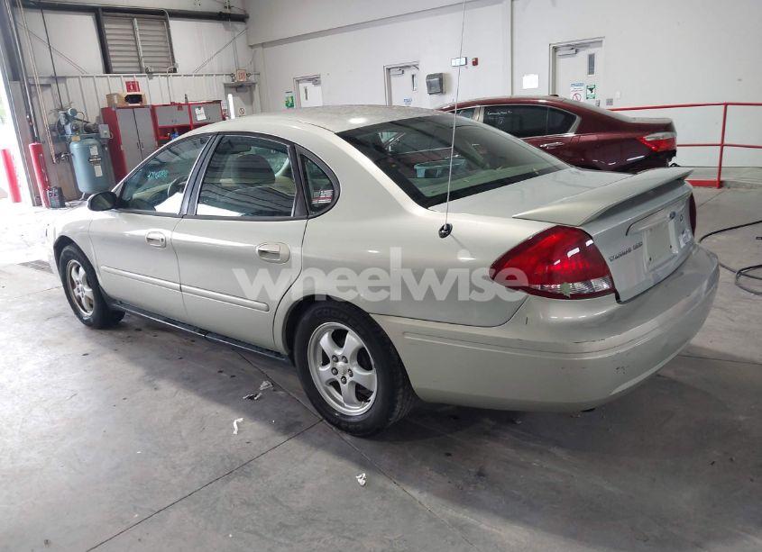 Photo 3 of 2004 Ford Taurus SES (VIN 1FAFP55244A165584)