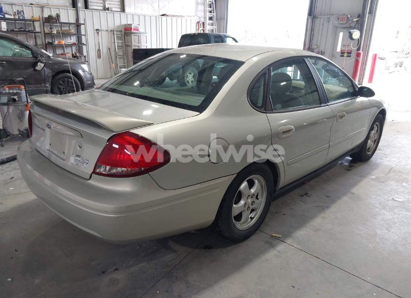 Photo 4 of 2004 Ford Taurus SES (VIN 1FAFP55244A165584)