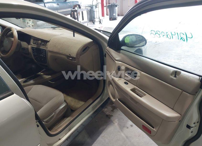 Photo 5 of 2004 Ford Taurus SES (VIN 1FAFP55244A165584)