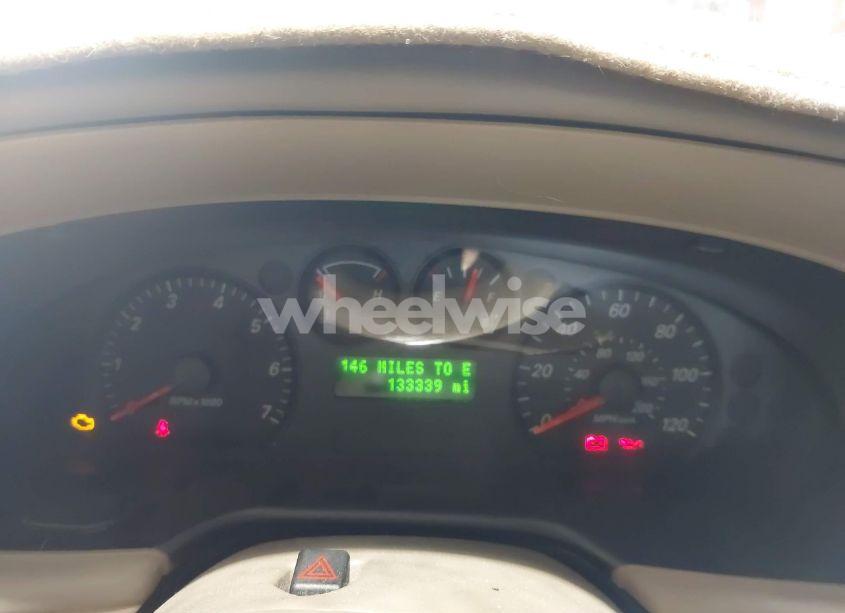 Photo 7 of 2004 Ford Taurus SES (VIN 1FAFP55244A165584)