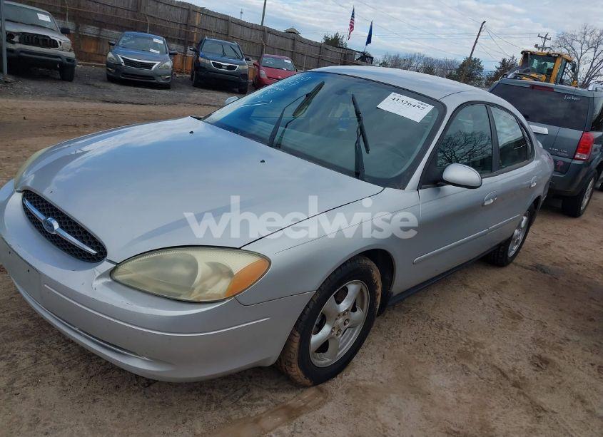 Photo 2 of 2003 Ford Taurus SES (VIN 1FAFP55253G273840)