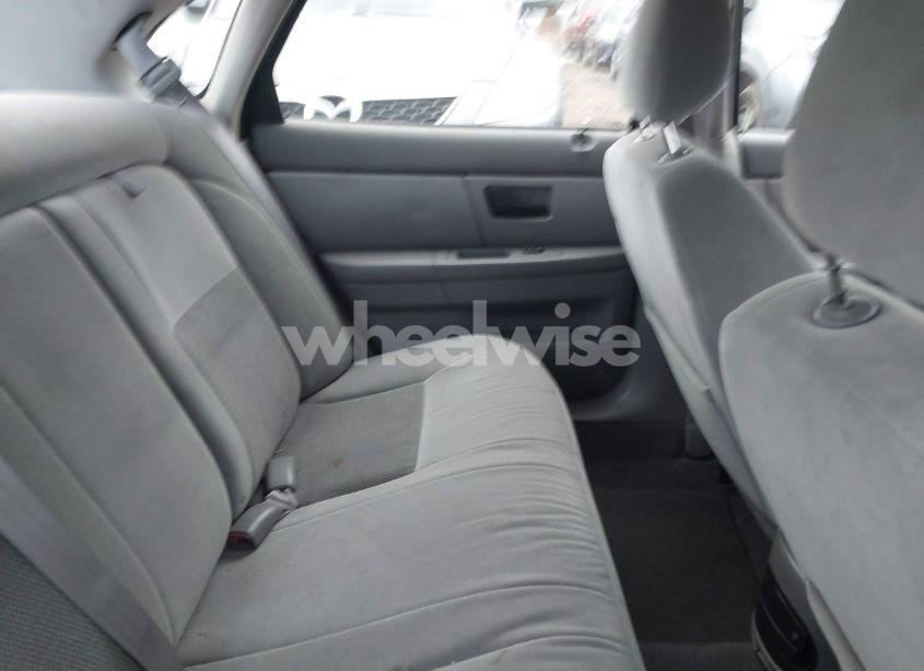 Photo 8 of 2003 Ford Taurus SES (VIN 1FAFP55253G273840)