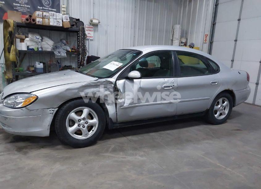 Photo 14 of 2003 Ford Taurus SES (VIN 1FAFP55283G236555)