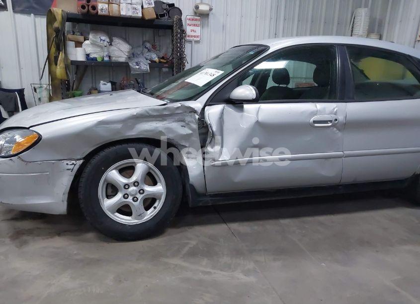 Photo 6 of 2003 Ford Taurus SES (VIN 1FAFP55283G236555)