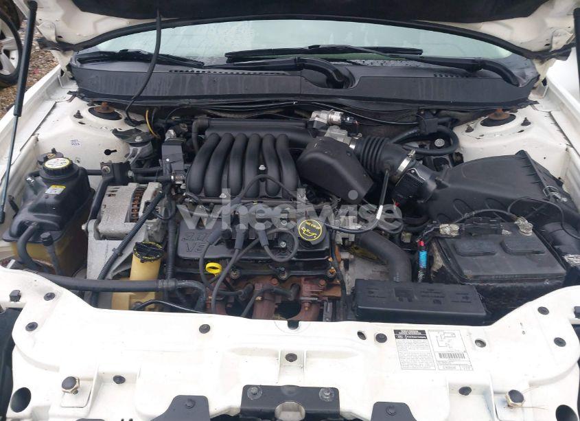 Photo 10 of 2001 Ford Taurus SES (VIN 1FAFP552X1A265653)