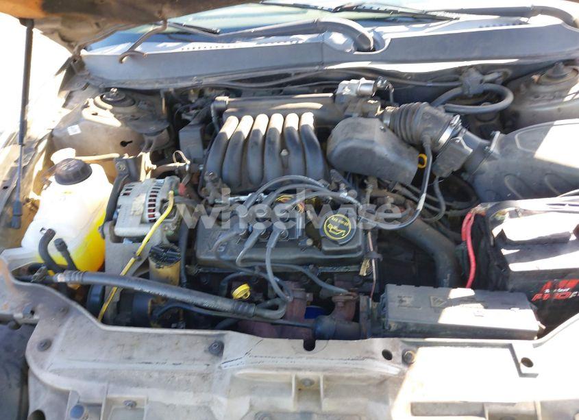 Photo 10 of 2003 Ford Taurus SES (VIN 1FAFP552X3A197163)