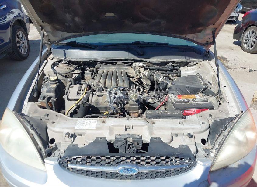 Photo 10 of 2003 Ford Taurus SES (VIN 1FAFP552X3G138210)