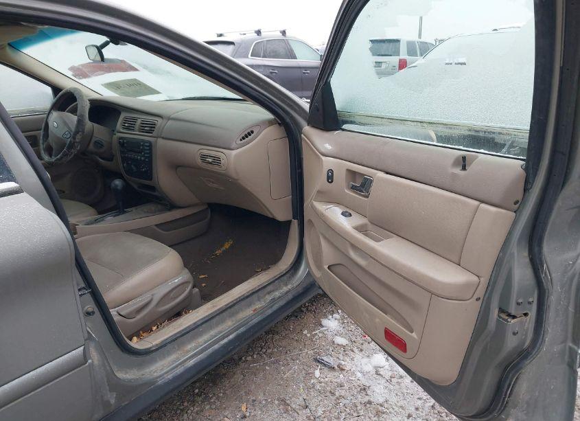 Photo 5 of 2003 Ford Taurus SES (VIN 1FAFP55S33A182603)