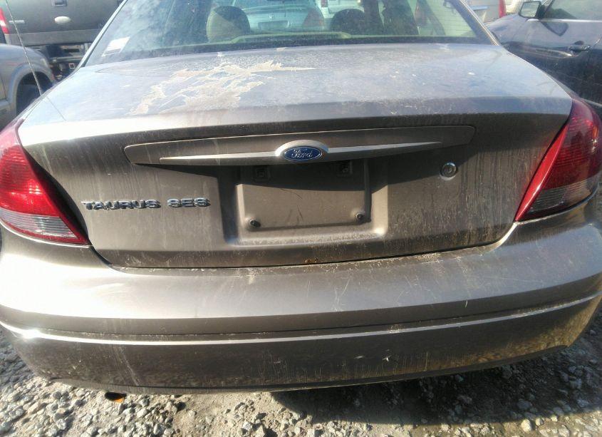 Photo 12 of 2004 Ford Taurus SES (VIN 1FAFP55S34A199984)