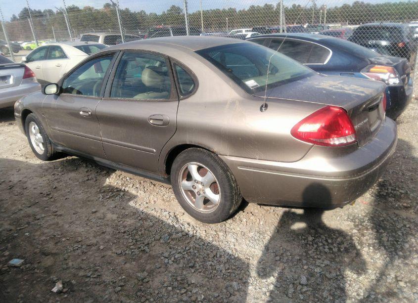 Photo 3 of 2004 Ford Taurus SES (VIN 1FAFP55S34A199984)