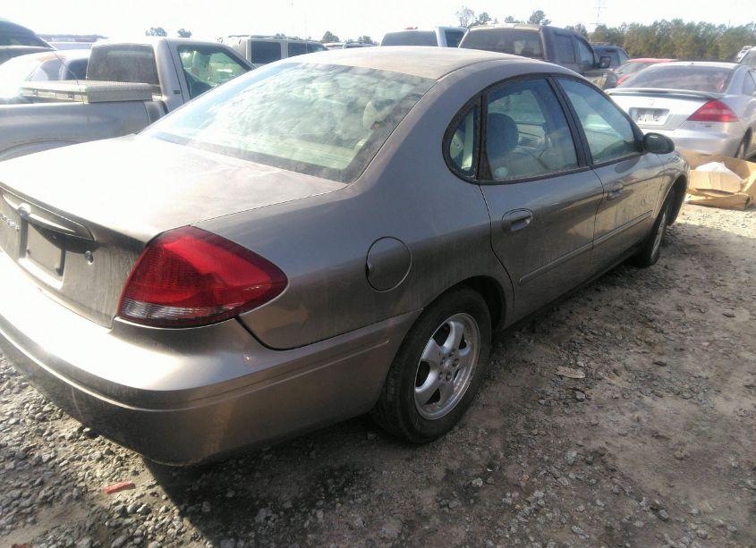 Photo 4 of 2004 Ford Taurus SES (VIN 1FAFP55S34A199984)