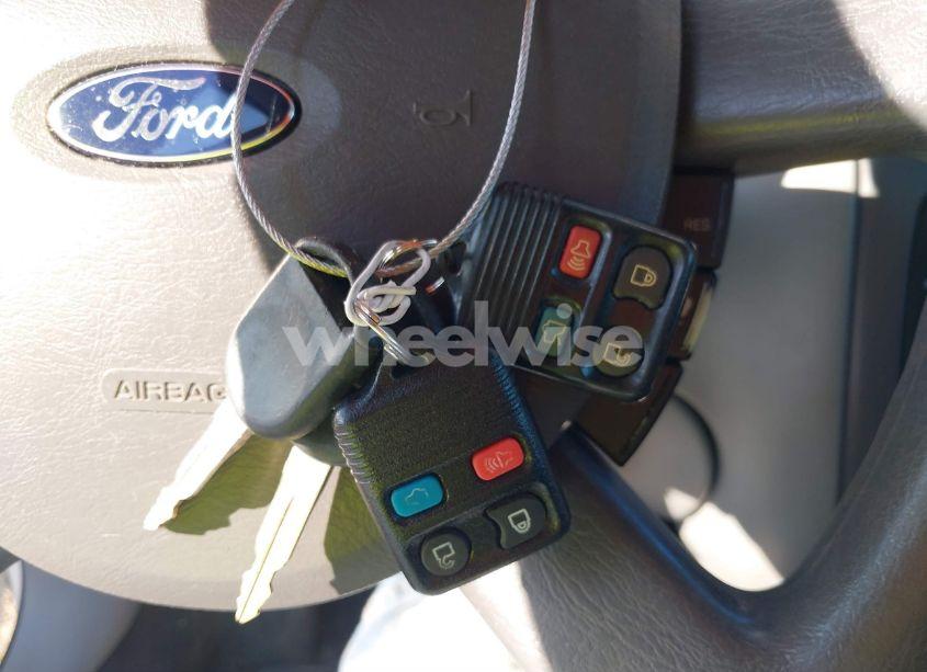 Photo 11 of 2004 Ford Taurus SES (VIN 1FAFP55S44G159992)