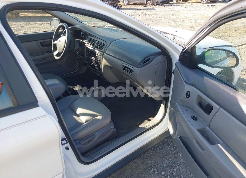 Photo 5 of 2004 Ford Taurus SES (VIN 1FAFP55S44G159992)