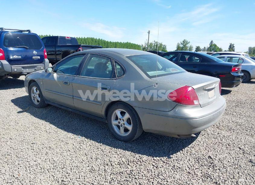 Photo 3 of 2001 Ford Taurus SES (VIN 1FAFP55S61G285069)
