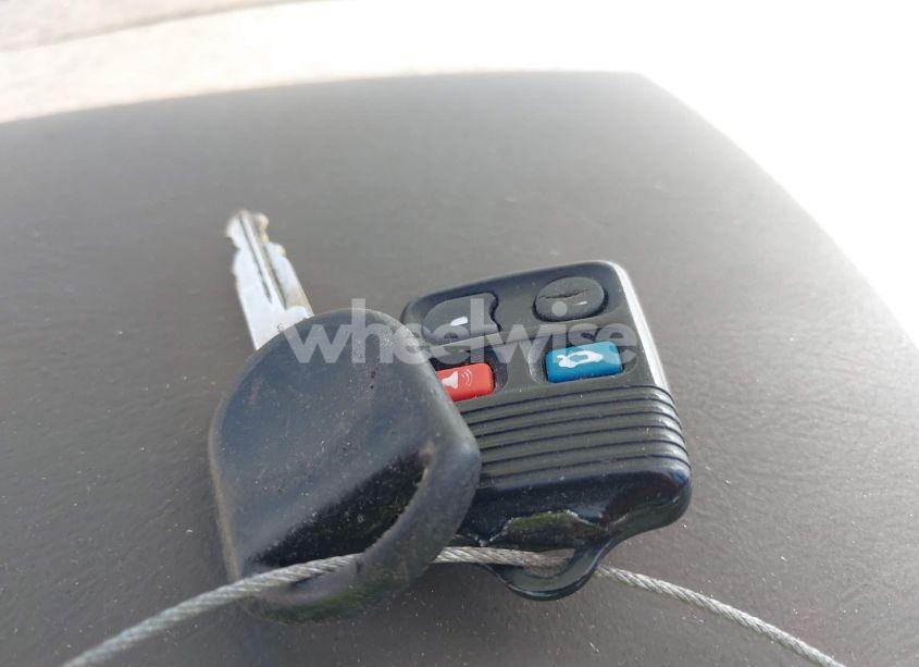 Photo 11 of 2002 Ford Taurus SES (VIN 1FAFP55S62A107327)