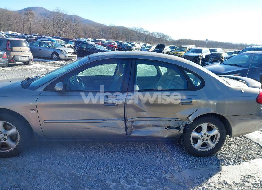 Photo 12 of 2003 Ford Taurus SES (VIN 1FAFP55S63G276259)