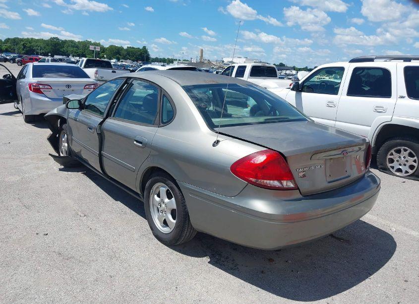 Photo 3 of 2004 Ford Taurus SES (VIN 1FAFP55S84A157214)