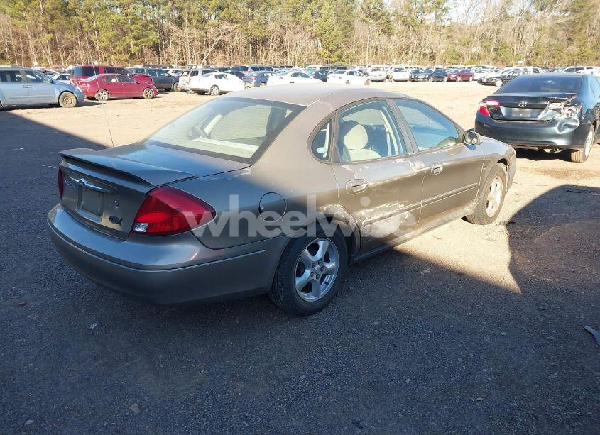 Photo 4 of 2002 Ford Taurus SES (VIN 1FAFP55SX2G162649)