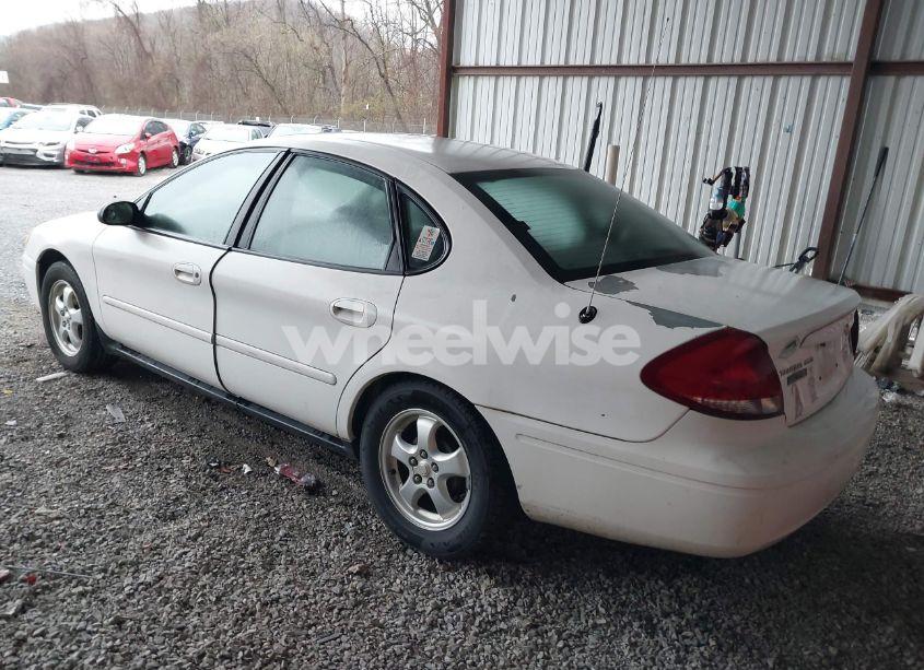 Photo 3 of 2004 Ford Taurus SES (VIN 1FAFP55U04A171447)