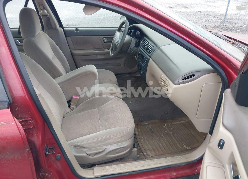 Photo 5 of 2001 Ford Taurus SES (VIN 1FAFP55U11A283914)