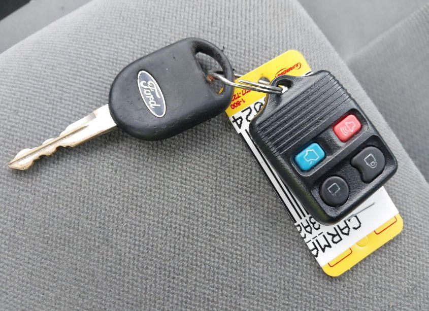 Photo 11 of 2003 Ford Taurus SES (VIN 1FAFP55U13A203952)