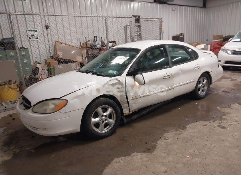 Photo 2 of 2003 Ford Taurus SES (VIN 1FAFP55U23A150842)