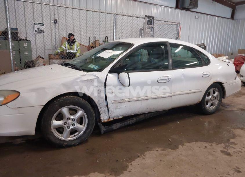 Photo 6 of 2003 Ford Taurus SES (VIN 1FAFP55U23A150842)