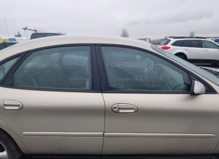 Photo 13 of 2003 Ford Taurus SES (VIN 1FAFP55U33G106765)