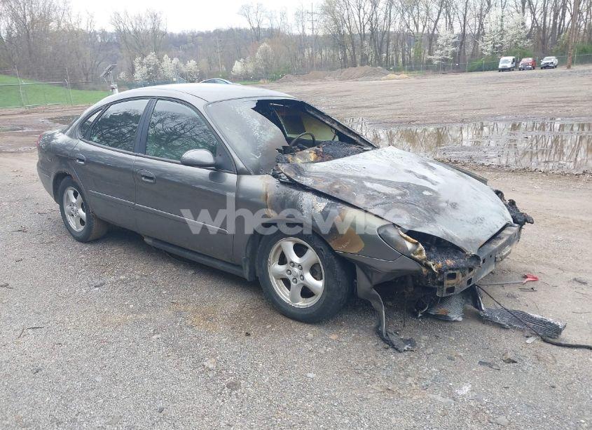 2003 Ford Taurus SES (VIN 1FAFP55U43A261182) main photo
