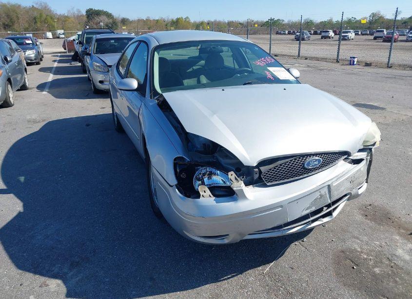 2004 Ford Taurus SES (VIN 1FAFP55U44G111717) main photo