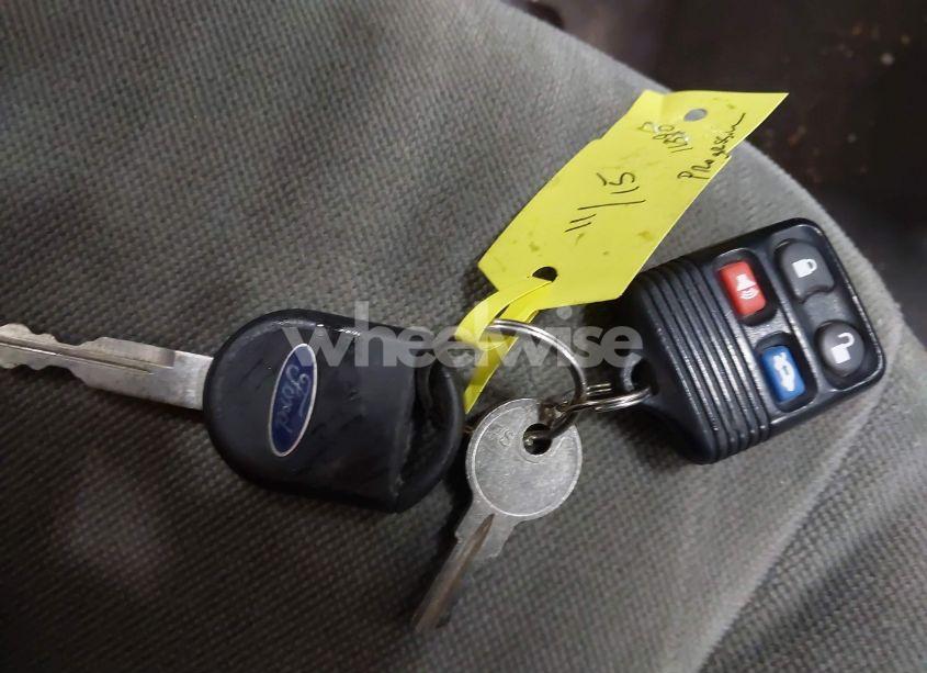 Photo 11 of 2003 Ford Taurus SES (VIN 1FAFP55U53G264492)