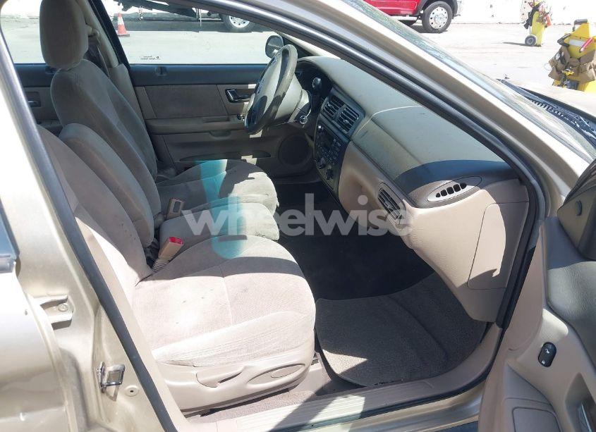 Photo 5 of 2001 Ford Taurus SES (VIN 1FAFP55U61A104864)