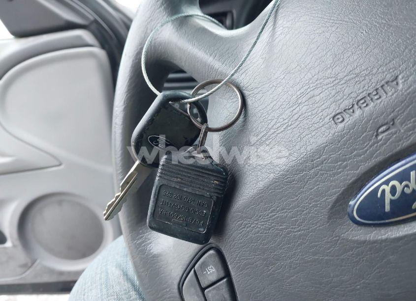 Photo 11 of 2001 Ford Taurus SES (VIN 1FAFP55U81G219348)