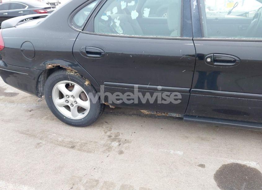 Photo 12 of 2001 Ford Taurus SES (VIN 1FAFP55U81G219348)