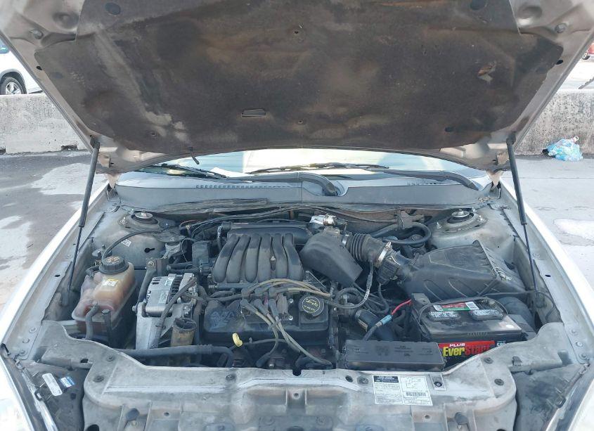 Photo 10 of 2001 Ford Taurus SES (VIN 1FAFP55U91A104387)