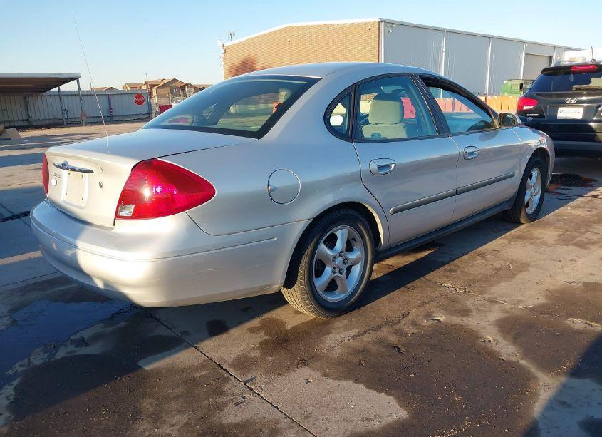 Photo 4 of 2001 Ford Taurus SES (VIN 1FAFP55U91A104387)