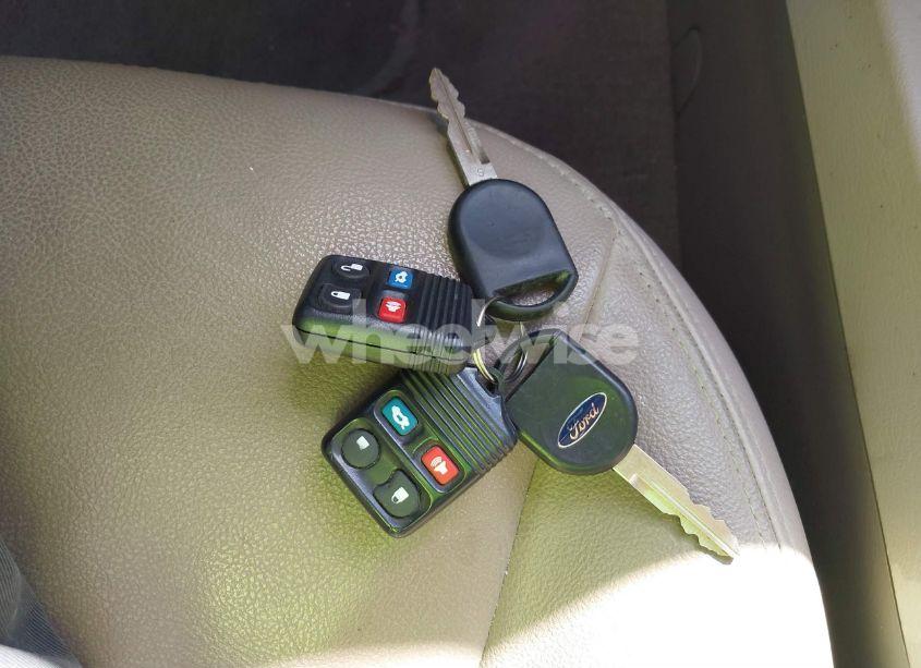 Photo 11 of 2003 Ford Taurus SES (VIN 1FAFP55U93A189153)