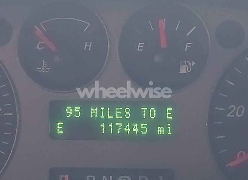 Photo 16 of 2005 Ford Taurus SEL (VIN 1FAFP56265A235229)